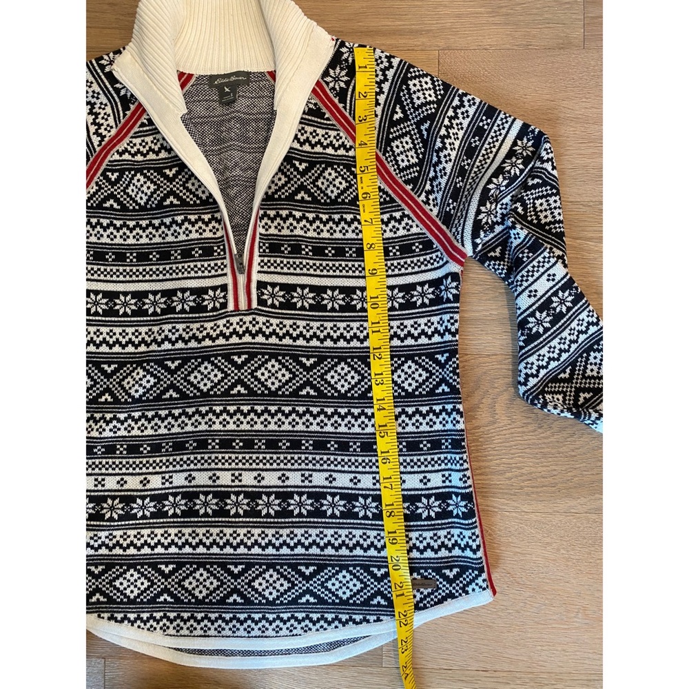 Snowflake sweater - Picture 5 of 5